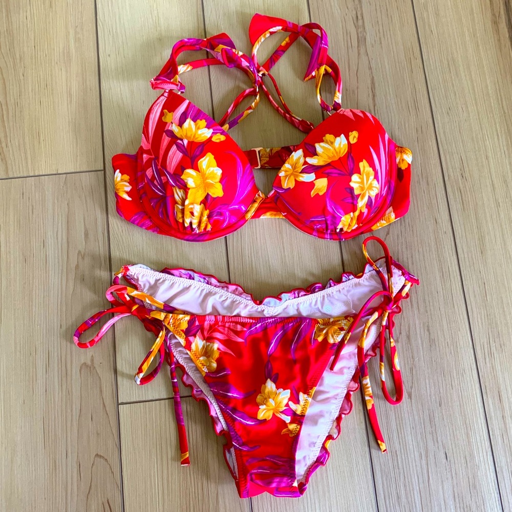 Red Floral Push-Up Bikini Set Small/34C SHADE & SHORE Target excellent condition